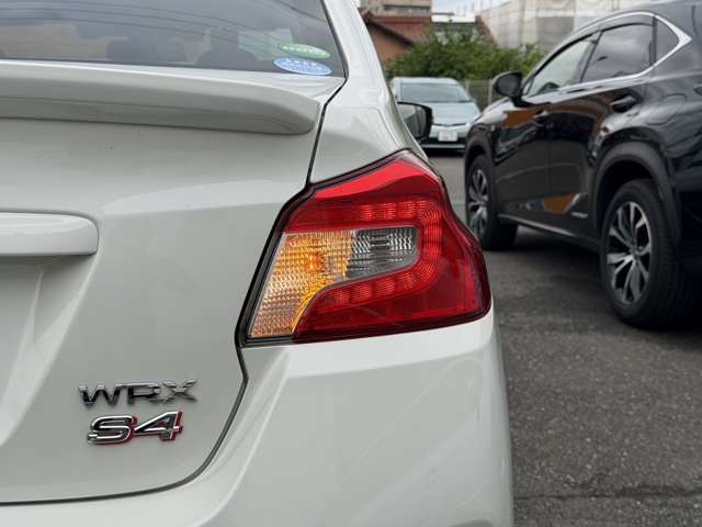 スバル ＷＲＸ　Ｓ４ Ｓ４ ２．０ＧＴ－Ｓ アイサイト ４ＷＤ H28年 (東海) 99