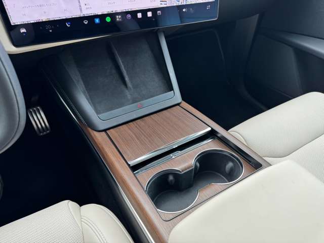 テスラ モデルＸ ロングレンジ ＡＷＤ クリーム内装 ５人乗リ R5年 () 99