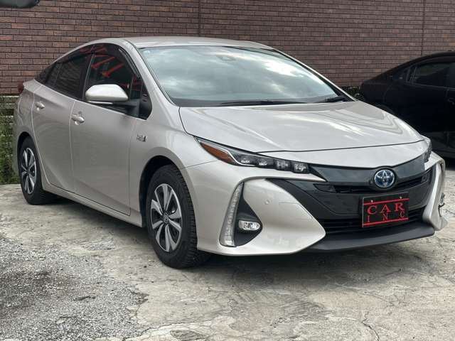 トヨタ プリウスＰＨＶ １．８ Ｓ セーフティパッケージ R1年 () 99