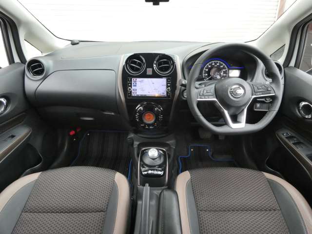 日産 ノート １．２ Ｅ－ＰＯＷＥＲ メダリスト H30年 () 99