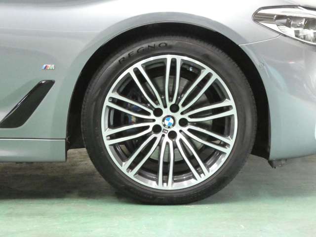 ＢＭＷ ５シリーズ ５３０Ｅ Ｉパフォーマンス Ｍスポーツ H29年 () 99