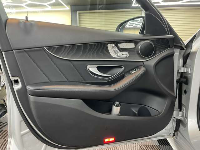 メルセデスベンツ Ｃクラスワゴン Ｃ２２０Ｄ アバンギャルド ＡＭＧライン ディーゼルターボ R1年 (関東) 99