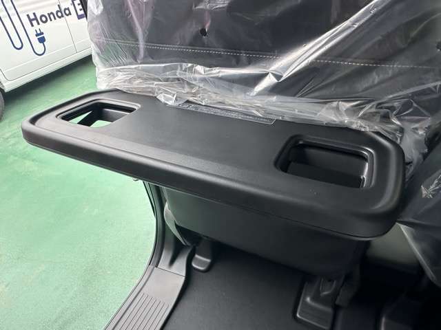ホンダ Ｎ　ＢＯＸ カスタム ６６０ ターボ コーディネートスタイル モノトーン R8年 () 99