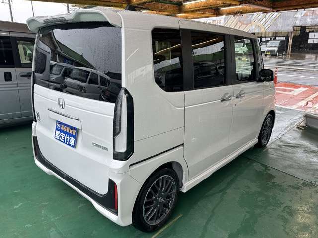 ホンダ Ｎ　ＢＯＸ カスタム ６６０ ターボ R8年 () 99