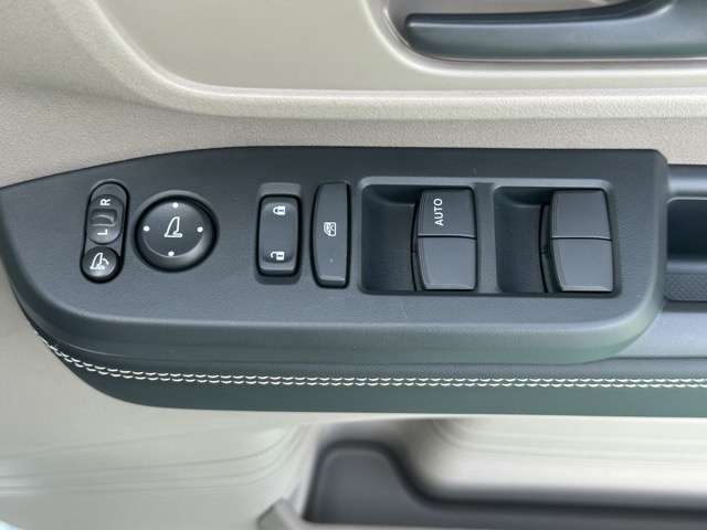 ホンダ Ｎ　ＢＯＸ ジョイ ６６０ ターボ ２トーン R8年 () 99