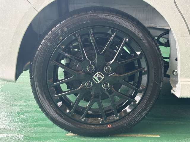 ホンダ Ｎ　ＢＯＸ カスタム ６６０ ターボ ブラック スタイル R8年 () 99