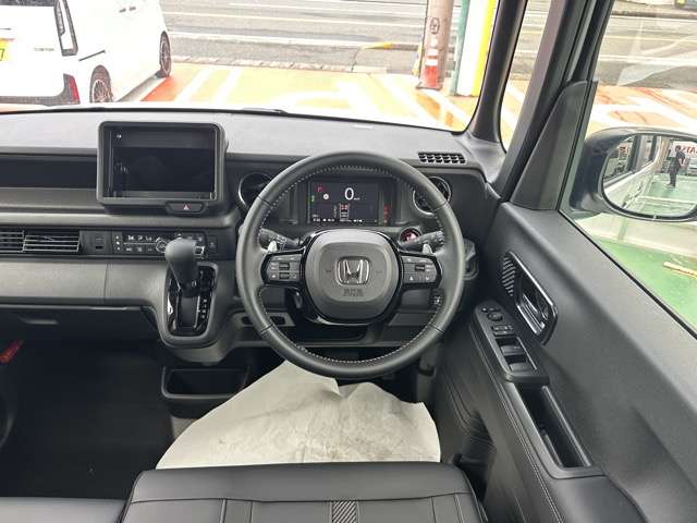 ホンダ Ｎ　ＢＯＸ カスタム ６６０ ターボ コーディネートスタイル ２トーン R8年 () 99