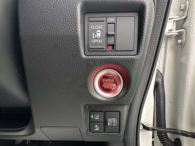 ホンダ Ｎ　ＢＯＸ カスタム ６６０ Ｌ R5年 () 99