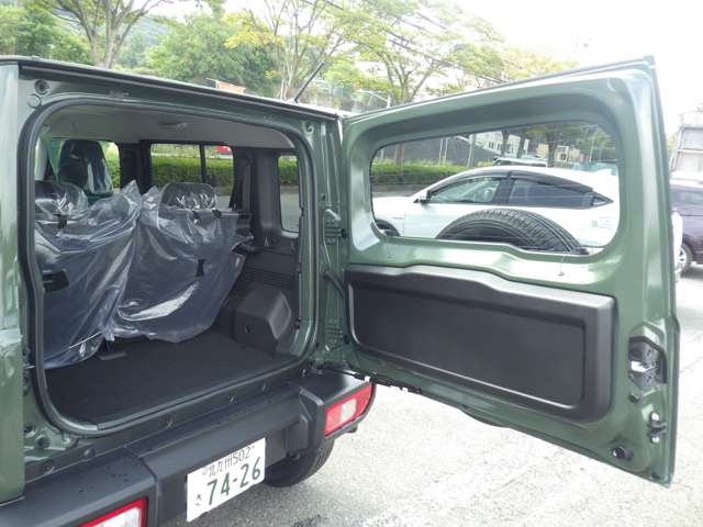スズキ ジムニー　ノマド １．５ ＦＣ ４ＷＤ R8年 () 99
