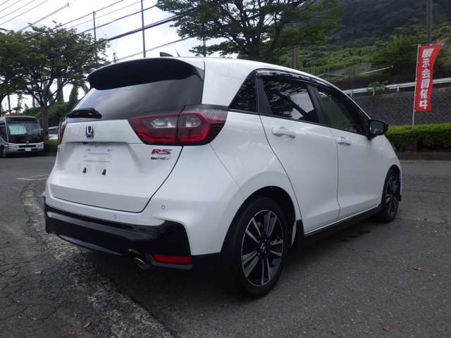 ホンダ フィット　ハイブリッド １．５ Ｅ：ＨＥＶ ＲＳ R5年 () 99