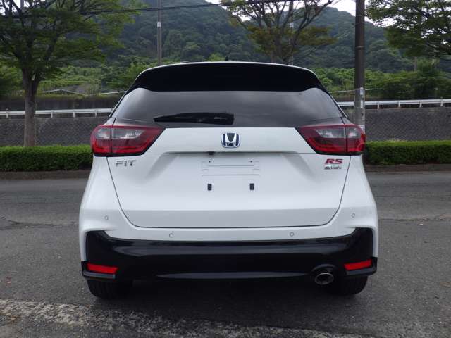 ホンダ フィット　ハイブリッド １．５ Ｅ：ＨＥＶ ＲＳ R5年 () 99