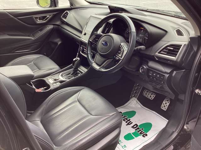 スバル フォレスター　ハイブリッド ２．０ アドバンス ４ＷＤ R4年 (東北) 99