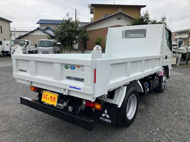 三菱フソウ キャンター ３．０ 強化ダンプ 全低床 ディーゼルターボ R8年 () 99