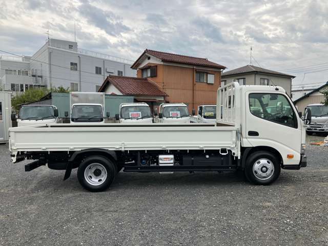 トヨタ ダイナ 積載３トン R8年 () 99