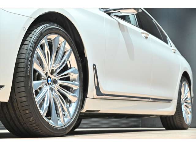 ＢＭＷ ７シリーズ Ｍ７６０ＬＩ Ｘドライブ Ｖ１２ エクセレンス ４ＷＤ R1年 (関東) 99