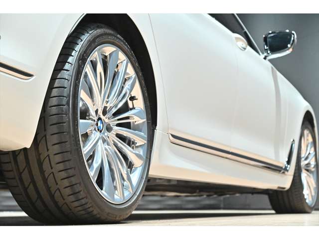 ＢＭＷ ７シリーズ Ｍ７６０ＬＩ Ｘドライブ Ｖ１２ エクセレンス ４ＷＤ R1年 (関東) 99