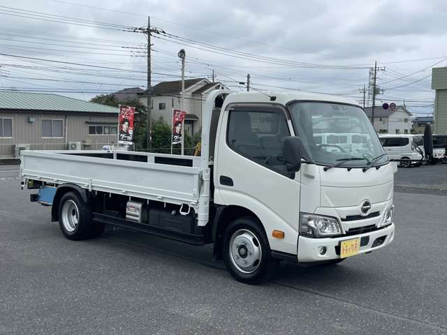 日野自動車 デュトロ ３Ｔ R4年 () 99
