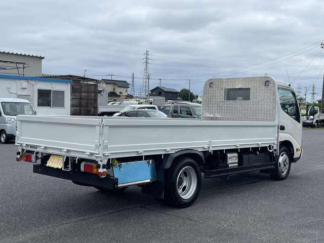 日野自動車 デュトロ ３Ｔ R4年 () 99