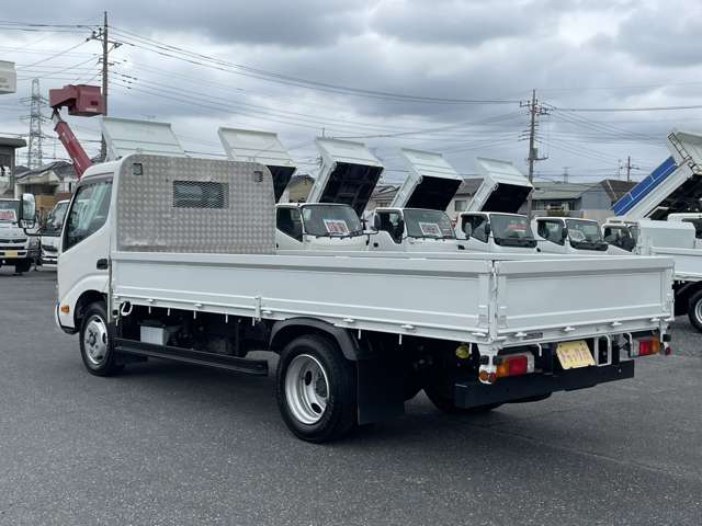 日野自動車 デュトロ ３Ｔ R4年 () 99