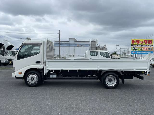 日野自動車 デュトロ ３Ｔ R4年 () 99