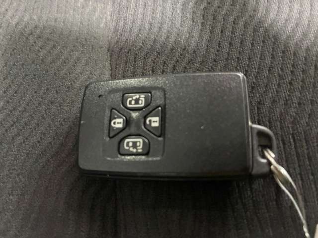 トヨタ ヴォクシー ２．０ Ｘ Ｌエディション H25年 (関東) 99
