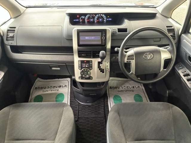 トヨタ ヴォクシー ２．０ Ｘ Ｌエディション H25年 (関東) 99