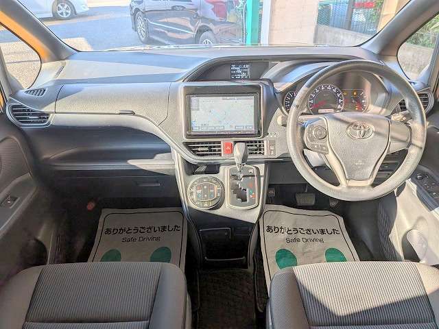 トヨタ ヴォクシー ２．０ Ｘ H26年 (関東) 99