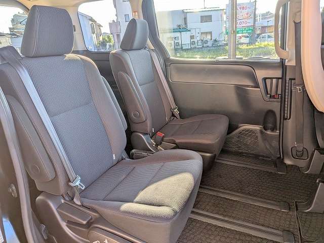 トヨタ ヴォクシー ２．０ Ｘ H26年 (関東) 99