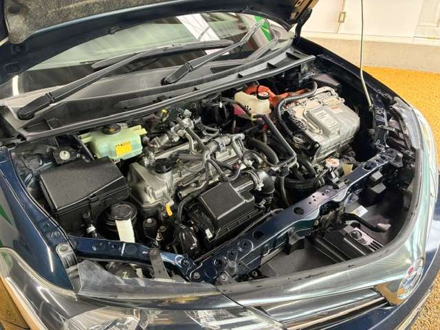 トヨタ カローラフィールダー　ハイブリッド １．５ ハイブリッド Ｇ Ｗ×Ｂ H30年 (関東) 99