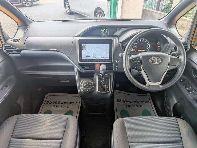トヨタ ノア ２．０ Ｘ H26年 (関東) 99