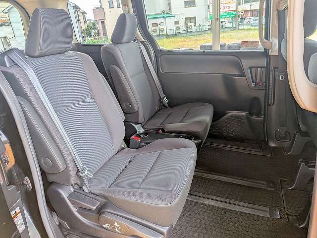 トヨタ ノア ２．０ Ｘ H26年 (関東) 99