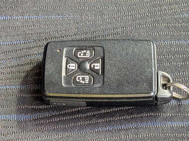 トヨタ ヴォクシー ２．０ ＺＳ 煌 H23年 (関東) 99