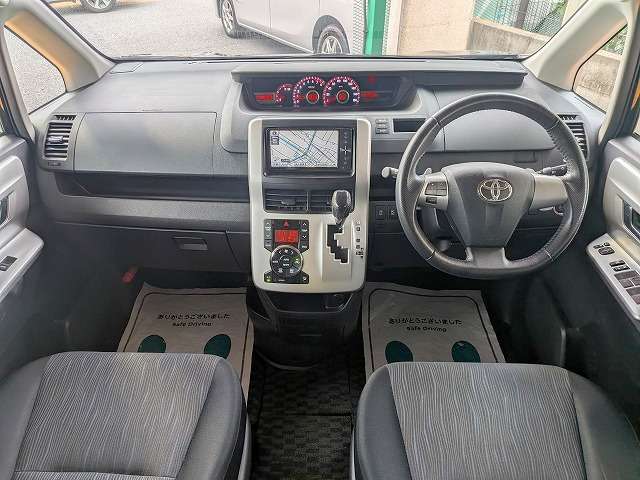 トヨタ ヴォクシー ２．０ ＺＳ 煌 H23年 (関東) 99