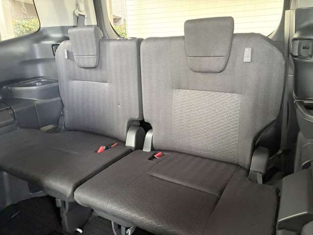 トヨタ ノア ２．０ Ｇ R4年 (関東) 99