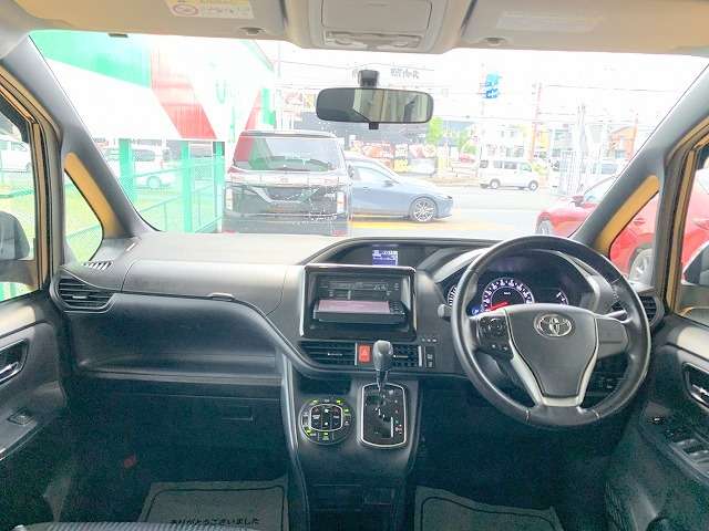 トヨタ ヴォクシー ２．０ ＺＳ 煌 H27年 (関東) 99