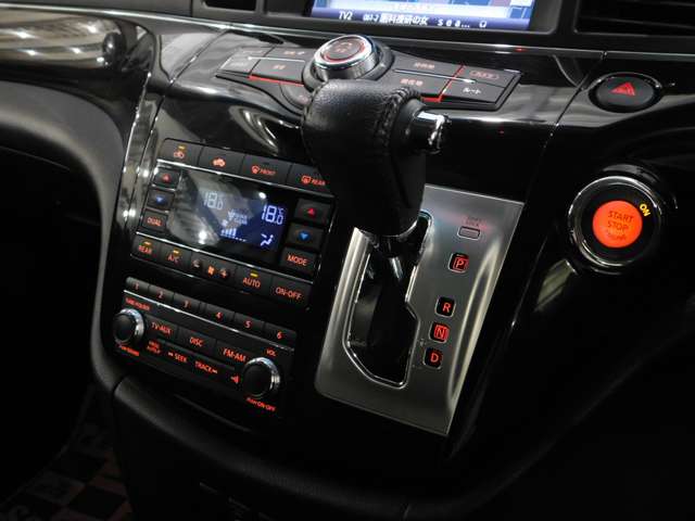 日産 エルグランド ２．５ ２５０ハイウェイスター プレミアム アーバンクロム H29年 (近畿) 99