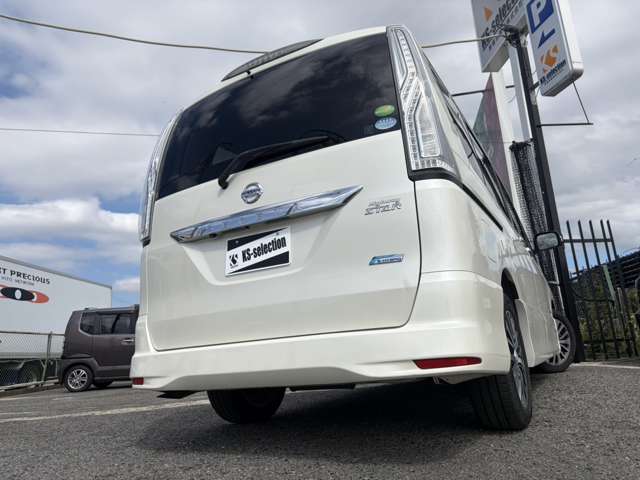 日産 セレナ ２．０ ハイウェイスター Ｖセレクション＋ＳＡＦＥＴＹ Ｓ－ＨＹＢＲＩＤ H27年 (近畿) 99