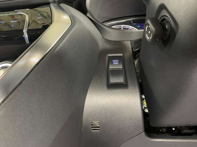 トヨタ ハリアー ２．０ Ｚ R2年 () 99