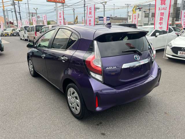 トヨタ アクア １．５ Ｓ スタイルブラック R1年 (中国) 99