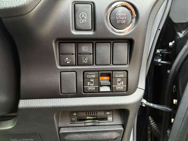 トヨタ ヴォクシー ２．０ ＺＳ 煌ＩＩＩ R3年 () 99