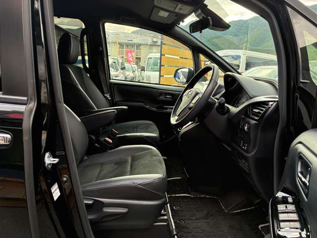 トヨタ ヴォクシー ２．０ ＺＳ 煌ＩＩＩ R3年 () 99