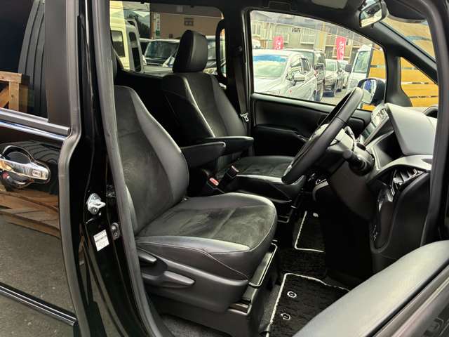 トヨタ ヴォクシー ２．０ ＺＳ 煌ＩＩＩ R3年 () 99