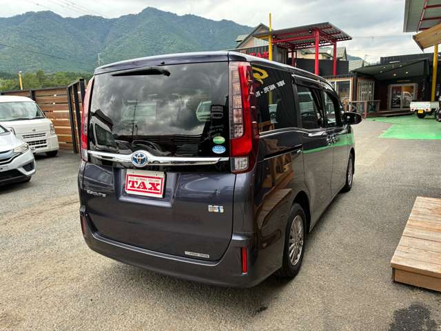 トヨタ エスクァイア　ハイブリッド １．８ ハイブリッド ＧＩ H27年 () 99