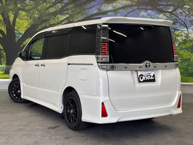 トヨタ ヴォクシー ２．０ ＺＳ 煌 H30年 (近畿) 99