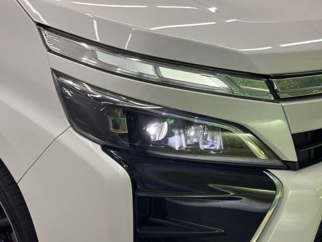 トヨタ ヴォクシー ２．０ ＺＳ 煌 H30年 (近畿) 99