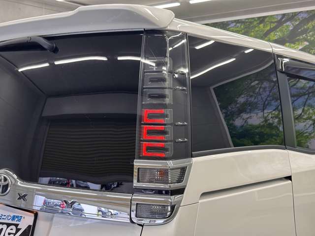 トヨタ ヴォクシー ２．０ ＺＳ 煌 H30年 (近畿) 99