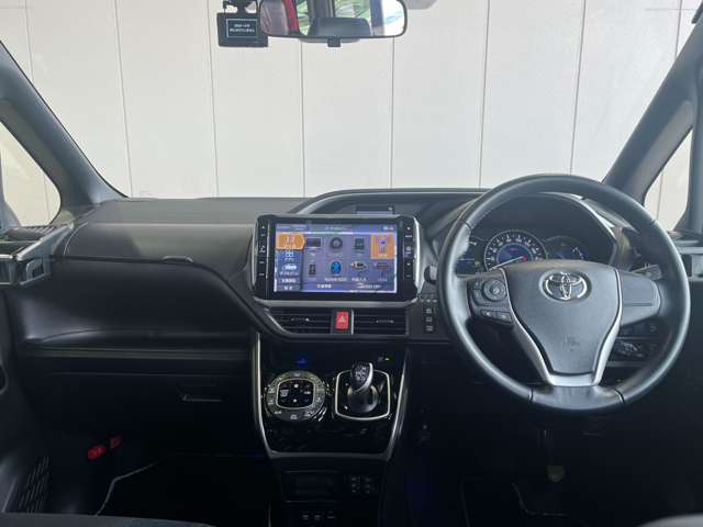 トヨタ ヴォクシー １．８ ハイブリッド ＺＳ 煌ＩＩＩ R3年 () 99