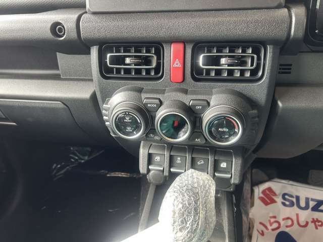 スズキ ジムニー　ノマド １．５ ＦＣ ４ＷＤ R8年 () 99