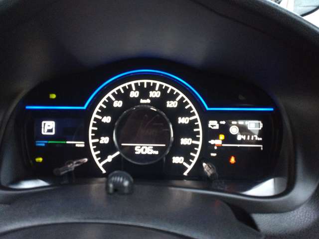 日産 ノート １．２ Ｅ－ＰＯＷＥＲ Ｘ Ｖセレクション R2年 (中国) 99