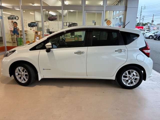 日産 ノート １．２ Ｅ－ＰＯＷＥＲ Ｘ R1年 (中国) 99